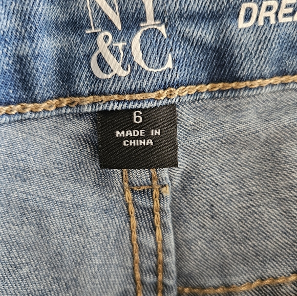 NY&C cut off jean shorts - Picture 2 of 3